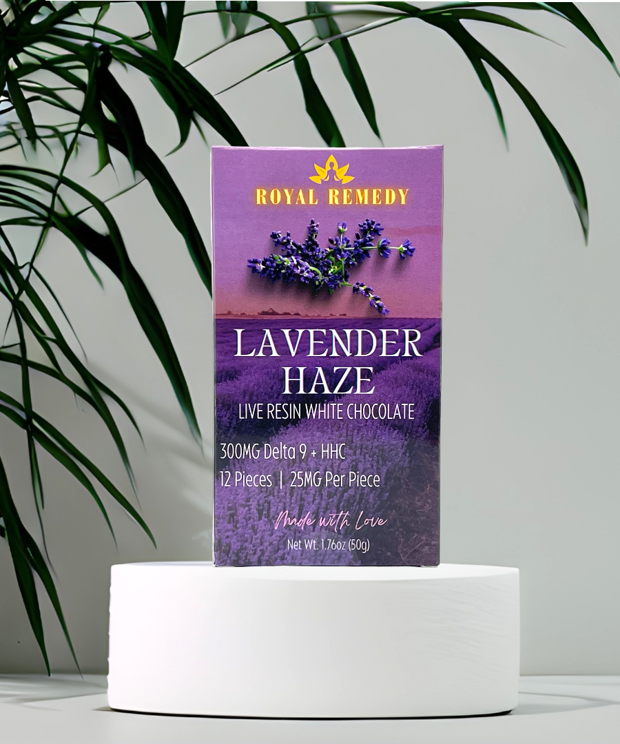 Delta-9 + HHC Lavender White Chocolate Bar (300mg) | Royal Remedy